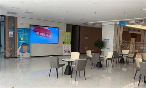 成都晋中莱顿种植牙多少钱一颗？国产植体价格优势分析