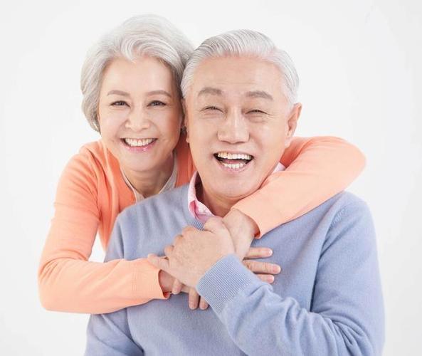 成都60多岁老人种牙到底要花多少钱？2026最新费用明细